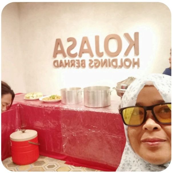 Penyediaan hidangan cendol untuk program katering